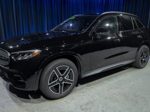 Certified 2026 Mercedes-Benz GLC 350e 4MATIC image 2