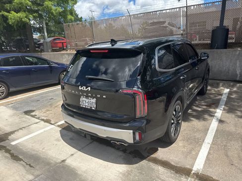 Used 2024 Kia Telluride SX w/ Towing Package FWD image 11