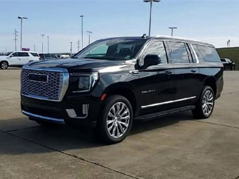 Certified 2024 GMC Yukon XL Denali w/ Max Trailering Package image 4