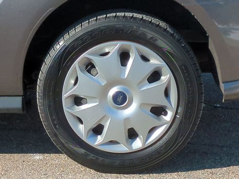 Used 2018 Ford Transit Connect XLT image 14