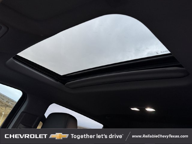 Used 2022 Chevrolet Silverado 1500 LTZ AWD/4WD image 33