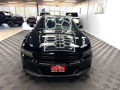 Used 2020 Dodge Charger SXT w/ Leather Interior Group RWD image 6