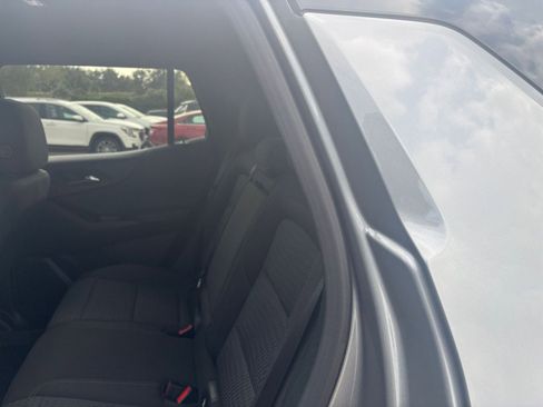 Used 2025 Chevrolet Equinox LT image 23