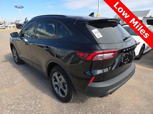 Used 2025 Ford Escape ST-Line w/ Tech Pack #1 image 3