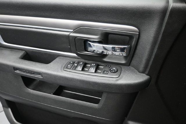 Used 2022 RAM 1500 Warlock AWD/4WD image 14
