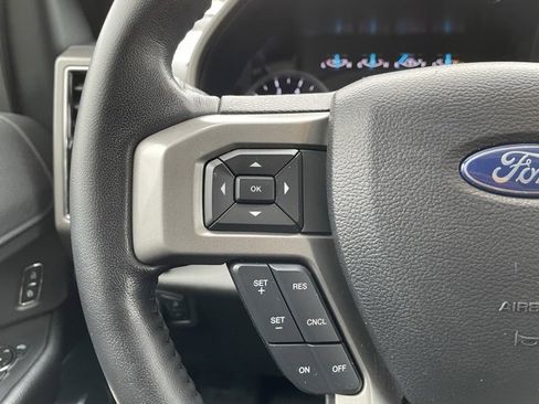 Used 2021 Ford Expedition XLT image 14