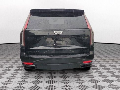 Used 2021 Cadillac Escalade ESV Sport w/ Driver Assist Tech Package RWD image 5