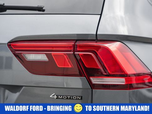 Used 2022 Volkswagen Tiguan SE image 6