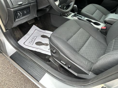 Used 2012 Ford Fusion SE FWD image 10