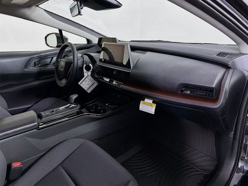 New 2026 Toyota Prius Plug-In Hybrid image 27