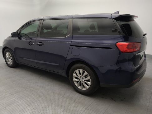 Used 2021 Kia Sedona LX FWD image 3