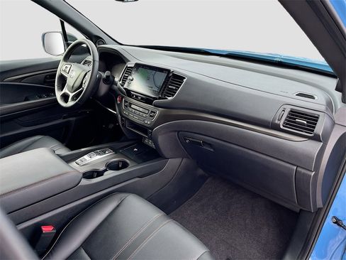 Used 2025 Honda Ridgeline TrailSport image 29