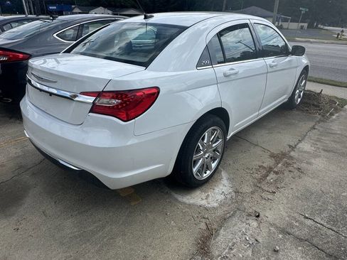 Used 2013 Chrysler 200 Touring image 5