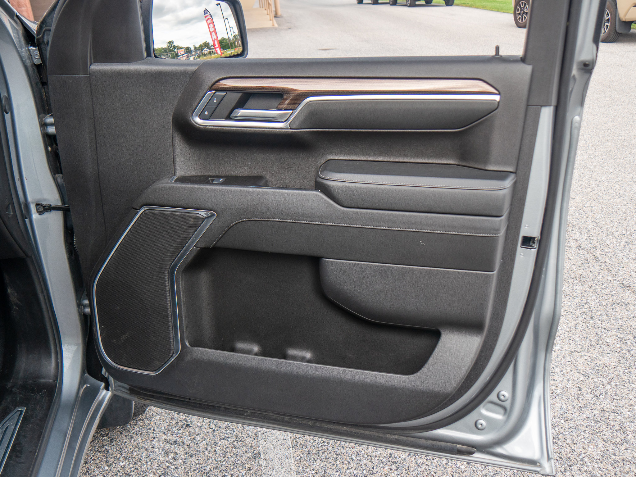 Used 2024 Chevrolet Silverado 1500 RST w/ Protection Package AWD/4WD image 16
