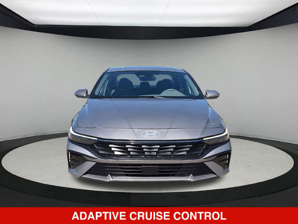 Used 2025 Hyundai Elantra SEL FWD image 10