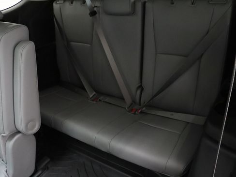Certified 2026 Toyota Highlander Platinum AWD/4WD image 35