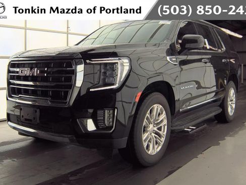 Used 2023 GMC Yukon SLT AWD/4WD image 1