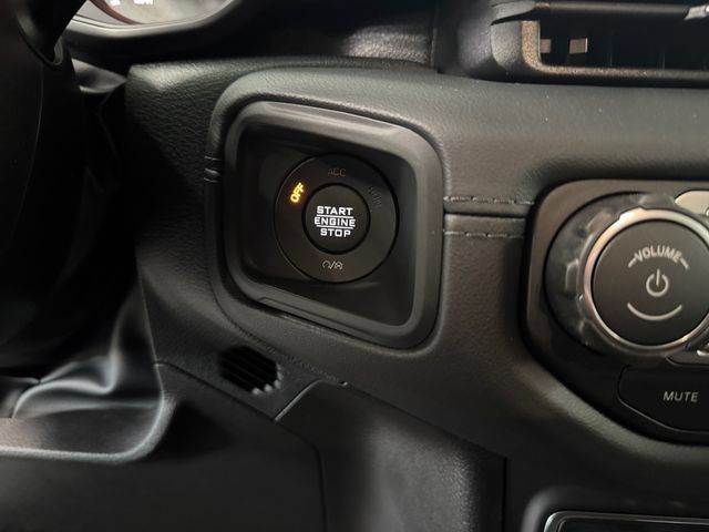 Used 2026 Jeep Gladiator Mojave AWD/4WD image 24