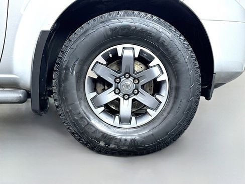 Used 2016 Nissan Frontier PRO-4X image 39