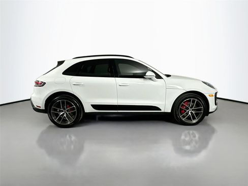Certified 2026 Porsche Macan S AWD/4WD image 8