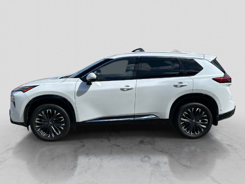 Certified 2025 Nissan Rogue Platinum w/ Platinum Premium Package FWD image 2