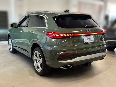 Used 2025 Audi Q5 Premium Plus w/ Premium Plus AWD/4WD image 6
