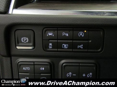 Certified 2025 Chevrolet Tahoe Premier image 28