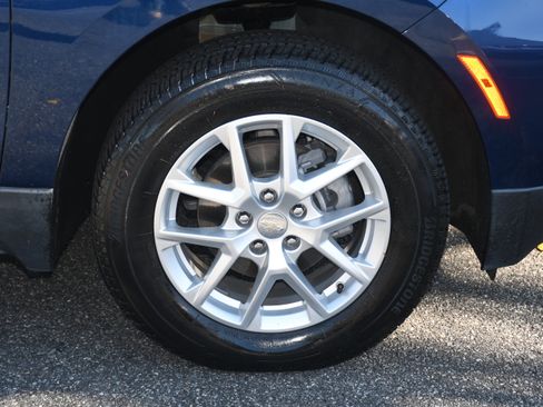 Used 2023 Chevrolet Equinox LS image 20