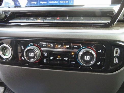 Used 2022 Chevrolet Silverado 1500 LT Trail Boss w/ Protection Package image 29