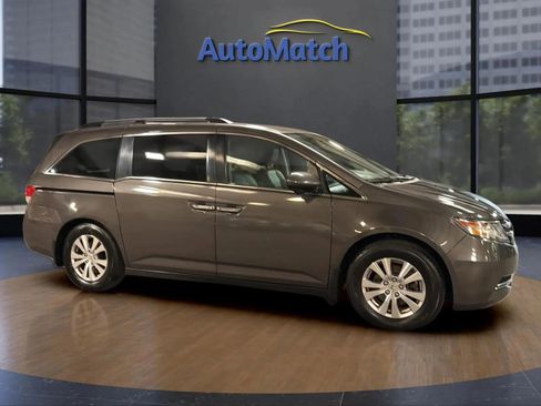 Used 2016 Honda Odyssey SE image 13