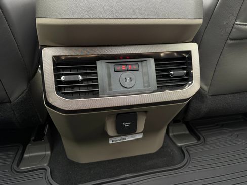 Used 2026 Ford F450 Platinum w/ Platinum Plus Package image 52