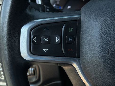 Used 2023 RAM 1500 Laramie image 32
