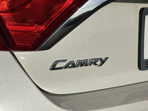 Used 2017 Toyota Camry XLE w/ Convenience Package image 26