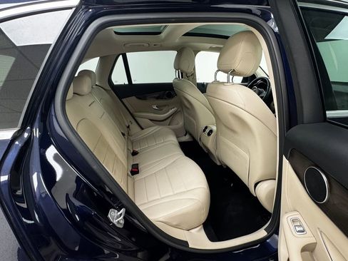 Used 2018 Mercedes-Benz GLC 300 4MATIC image 16