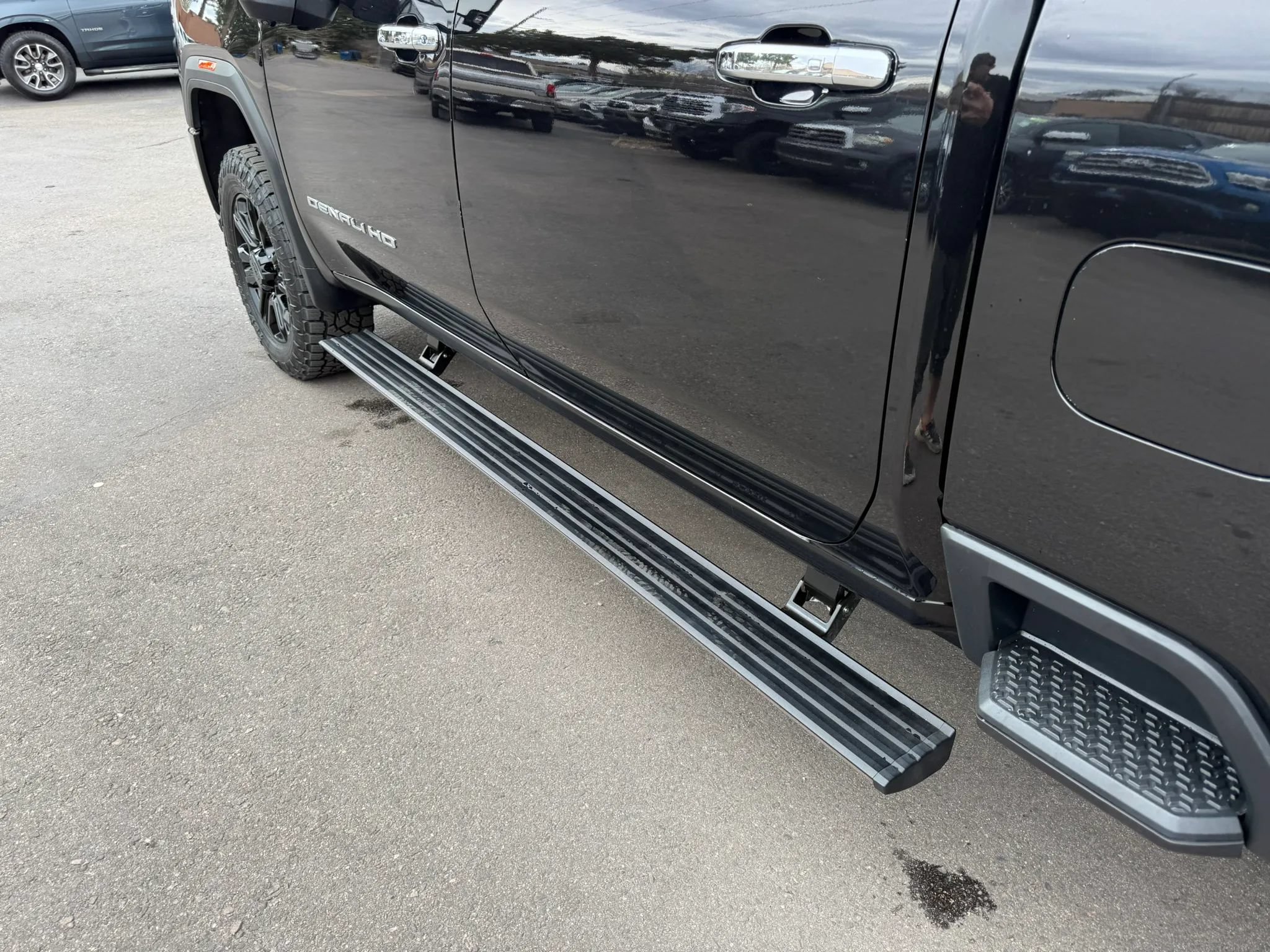Used 2022 GMC Sierra 2500 Denali w/ Denali Black Diamond Edition AWD/4WD image 19