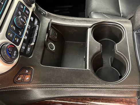 Used 2019 GMC Yukon XL SLT AWD/4WD image 41