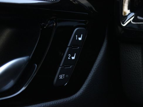 Used 2025 Honda CR-V EX-L image 26