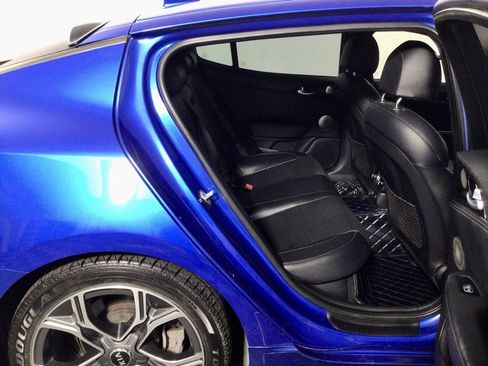 Used 2020 Kia Stinger GT-Line w/ Sun & Sound Package image 34