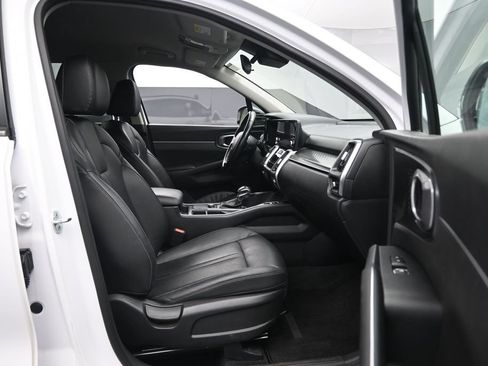 Used 2022 Kia Sorento S FWD image 30