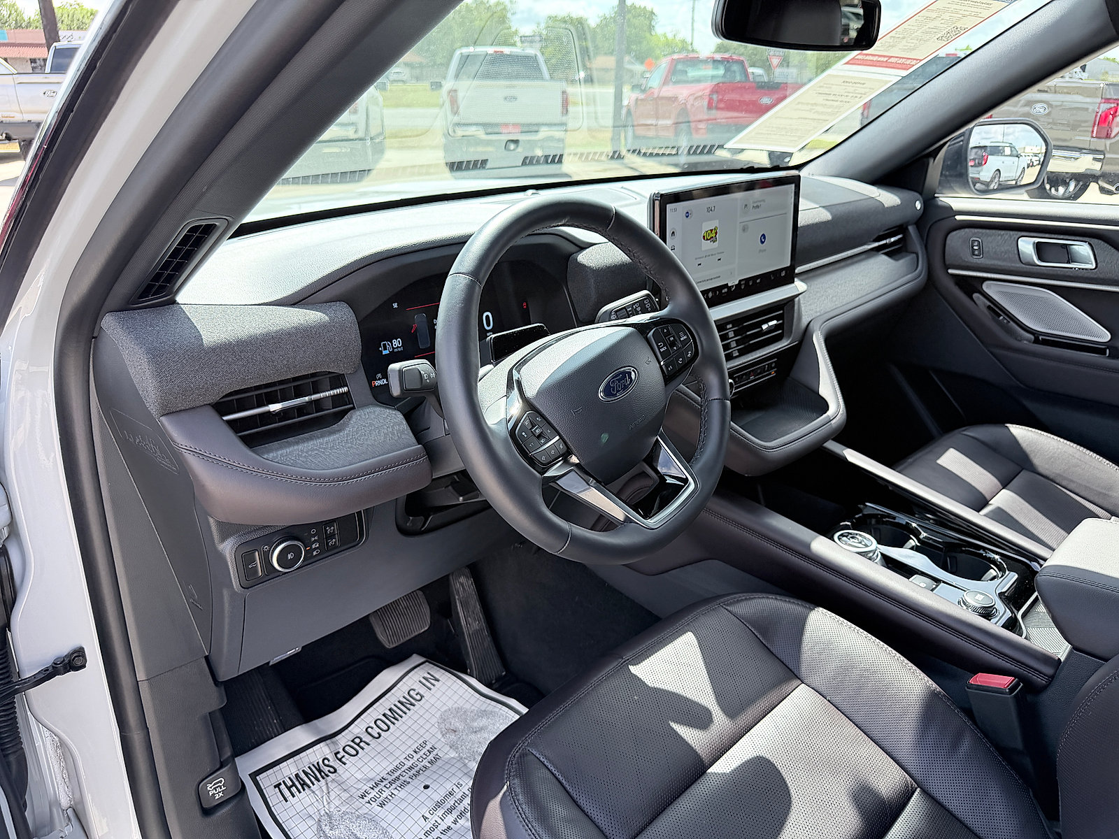 Used 2026 Ford Explorer Platinum RWD image 26