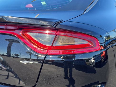 Used 2020 Kia Stinger GT1 image 6