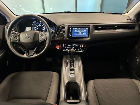 Used 2019 Honda HR-V EX image 9