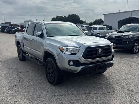 Used 2023 Toyota Tacoma SR5 RWD image 3