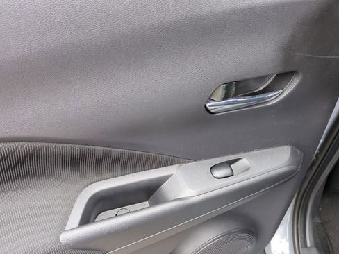 Used 2021 Nissan Kicks SV FWD image 15
