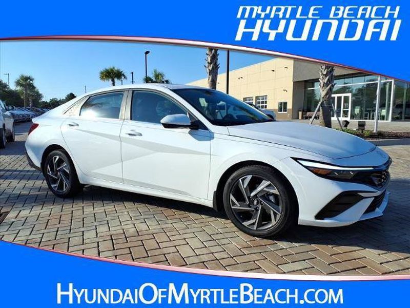 Certified 2024 Hyundai Elantra SEL w/ Convenience Package image 1
