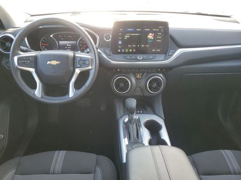 Used 2025 Chevrolet Blazer LT w/ Convenience Package image 12