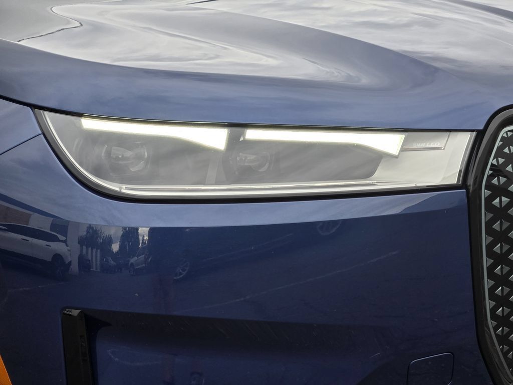 Certified 2024 BMW iX xDrive50 AWD/4WD image 9