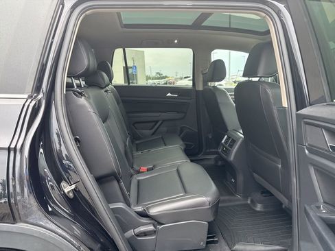 Used 2021 Volkswagen Atlas SE image 19