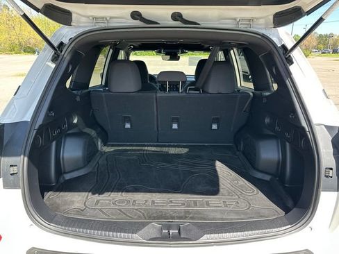 Used 2025 Subaru Forester Premium AWD/4WD image 30