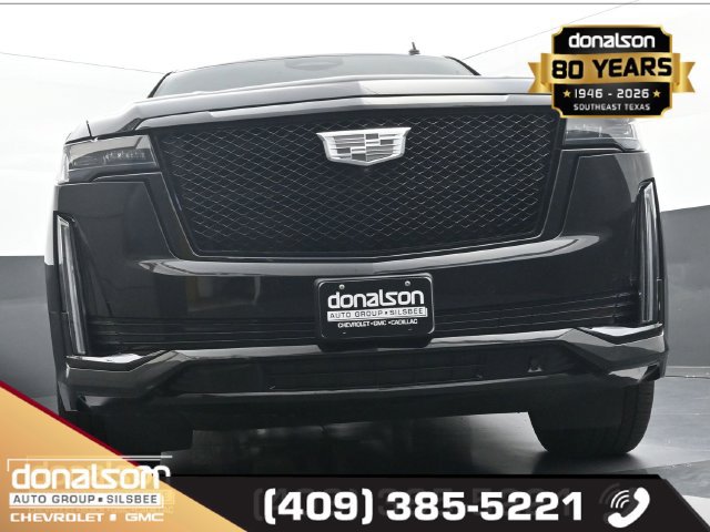 Used 2023 Cadillac Escalade Sport w/ LPO, ONYX Package AWD/4WD image 17